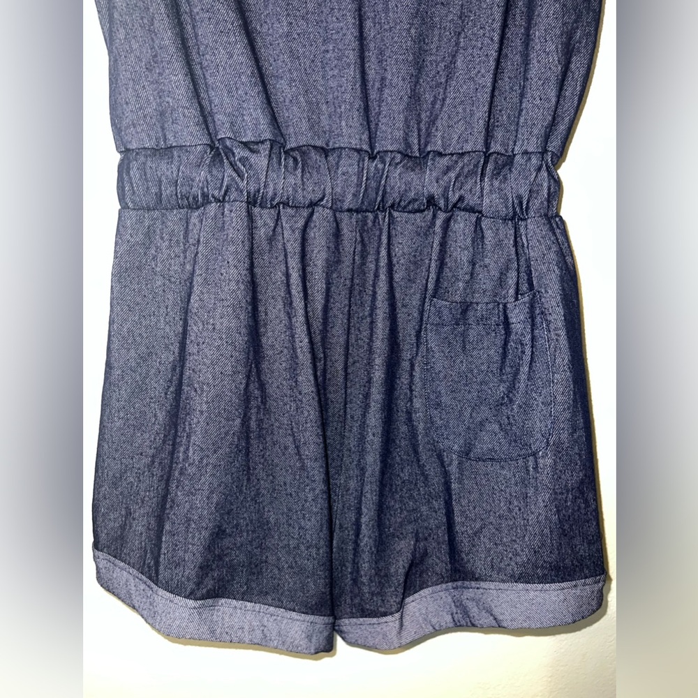 ShoSho Blue Denim Sleeveless Button Up Romper With Waist Tie & Pockets! Size L. - Picture 8 of 11